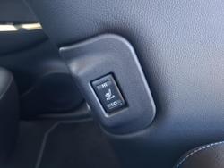 2021 Nissan
                LEAF 
