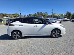 2021 Nissan
                LEAF 