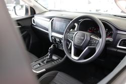2023 Isuzu
MU-X LS-M