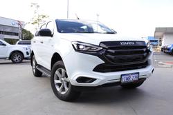 2023 Isuzu
MU-X LS-M