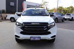 2023 Isuzu
MU-X LS-M