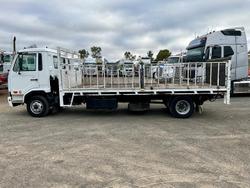 2010 UD Mk37a 10400 Gvm Tray Tailoader Rwc $26000 Inc Gst UD MKB37A WHITE