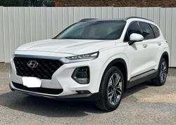 2019 Hyundai
                Santa Fe Highlander