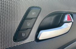 2019 Hyundai
                Santa Fe Highlander