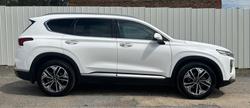 2019 Hyundai
                Santa Fe Highlander