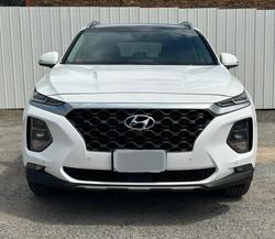 2019 Hyundai
                Santa Fe Highlander