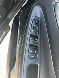 2019 Hyundai
                Santa Fe Highlander