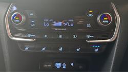 2019 Hyundai
                Santa Fe Highlander