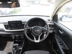 2021 Kia
                Stonic S