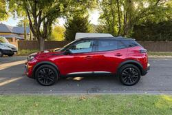 2024 Peugeot 2008 GT Hybrid