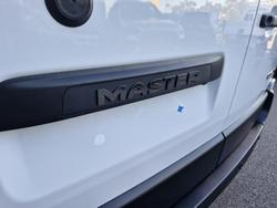 2025 Renault Master Pro 110kW