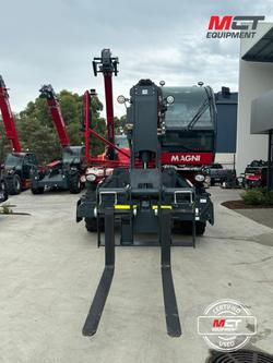 2024 Magni Rth 6.26 Red