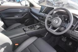 2025 Nissan
X-TRAIL ST-L