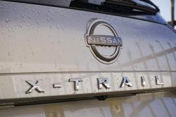 2025 Nissan
X-TRAIL ST-L
