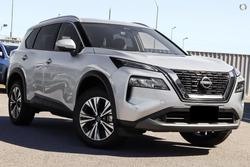 2025 Nissan
X-TRAIL ST-L