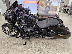 2025 Harley-Davidson Street Glide 117 (FLHX) Touring Black
