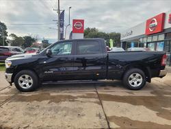 2024 RAM BIG HORN 1500 1500 Big Horn Crew Cab MY24 (6'4 Tub) Hydro Blue Pearl and Delmonico Red Pearl only Diamond Black