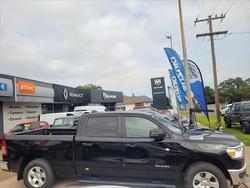 2024 RAM BIG HORN 1500 1500 Big Horn Crew Cab MY24 (6'4 Tub) Hydro Blue Pearl and Delmonico Red Pearl only Diamond Black