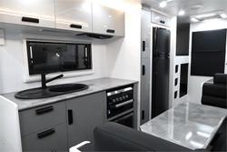 2025 VICTORY CARAVANS Trophy 22 Family