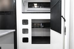 2025 VICTORY CARAVANS Trophy 22 Family