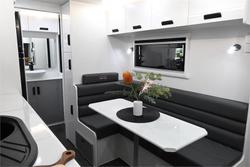 2025 VICTORY CARAVANS Trophy 18'6