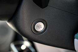 2025 Volkswagen ID. Buzz Pro BEV560