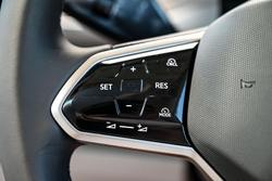 2025 Volkswagen ID. Buzz Pro BEV560