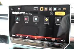 2025 Volkswagen ID. Buzz Pro BEV560