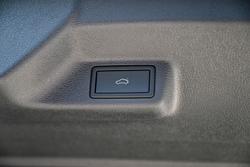 2025 Volkswagen ID. Buzz Pro BEV560