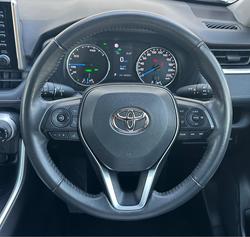 2022 Toyota
                RAV4 GX