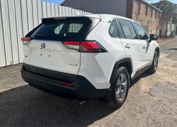 2022 Toyota
                RAV4 GX