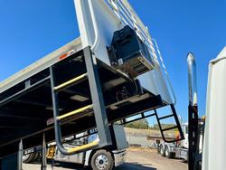 2000 IZUZU Frr500a 175 Siteck Tilt Tray Read Full Spec $45000+Gst IZUZU FRR 500 175 SITECK WHITE