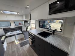 2025 River Caravans Dreamliner