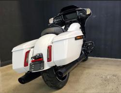 2025 Harley-Davidson Street Glide 117 (FLHX) Touring White