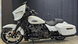2025 Harley-Davidson Street Glide 117 (FLHX) Touring White