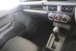2025 Suzuki
Jimny GLX