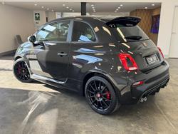 2023 Abarth 695 Competizione