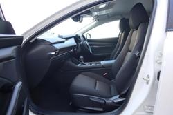 2025 Mazda
3 G20 Evolve