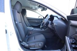 2025 Mazda
3 G20 Evolve