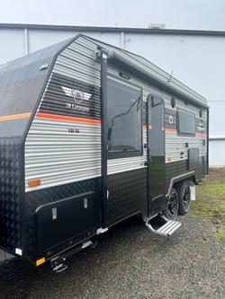 2025 JB Caravans Dirt Roader 18'6 Front Door Cafe