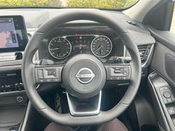 2025 Nissan
QASHQAI ST-L