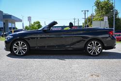 2015 BMW
2 Series 220i Sport Line