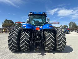 2020 New Holland T8.435