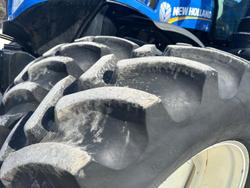 2020 New Holland T8.435