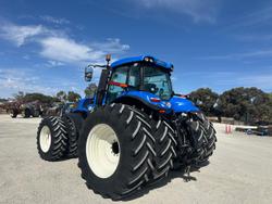 2020 New Holland T8.435