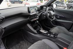 2025 Peugeot 2008 GT Hybrid P24 MY25 Okenite White