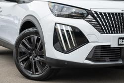 2025 Peugeot 2008 GT Hybrid P24 MY25 Okenite White