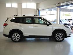 2023 Subaru
                Forester 2.5i