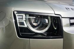 2023 Land Rover
Defender 110 P400 X-Dynamic SE