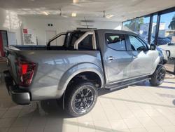 2024 Nissan Navara ST